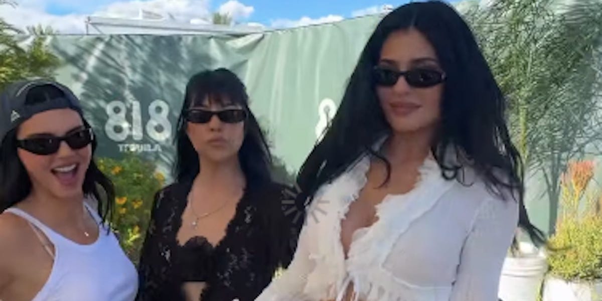 Kendall Jenner Arrives at Coachella in a Cropped White Tank and Tiny White Shorts