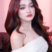 Kaycee in Wonderland